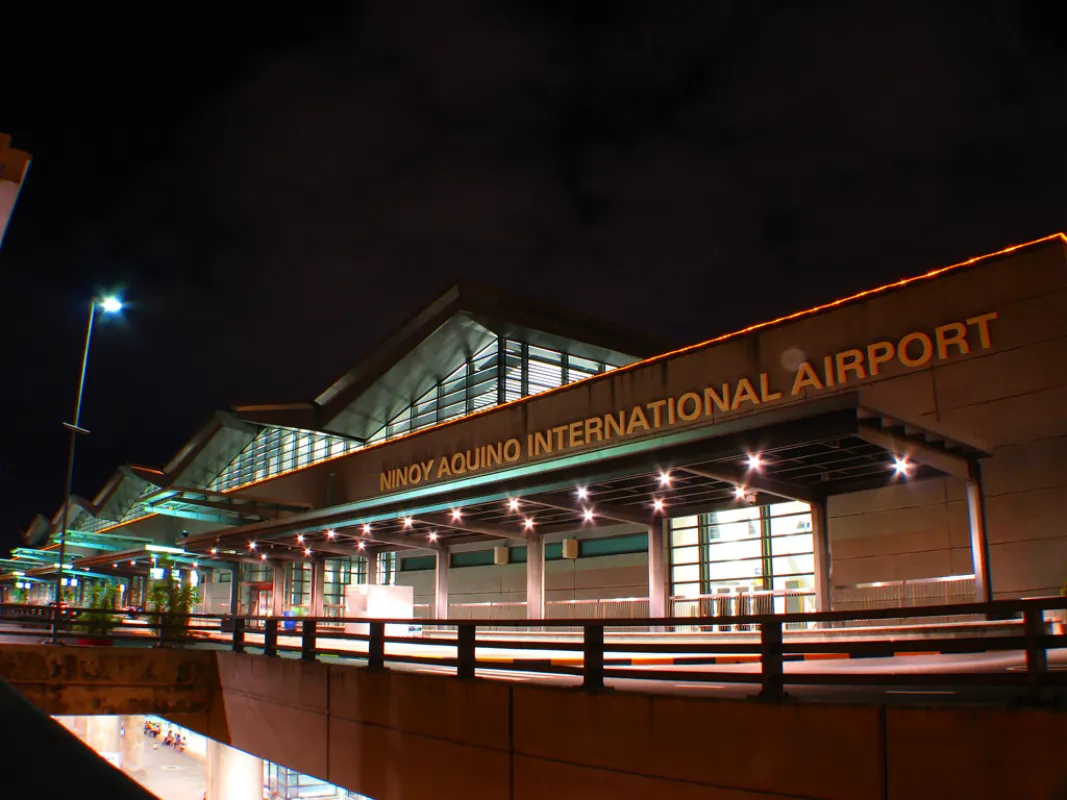 Ninoy Aquino International Airport  (IATA: MNL, ICAO: RPLL)